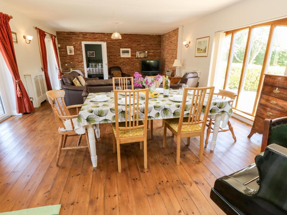 The Coach House Villa Ryde Kültér fotó