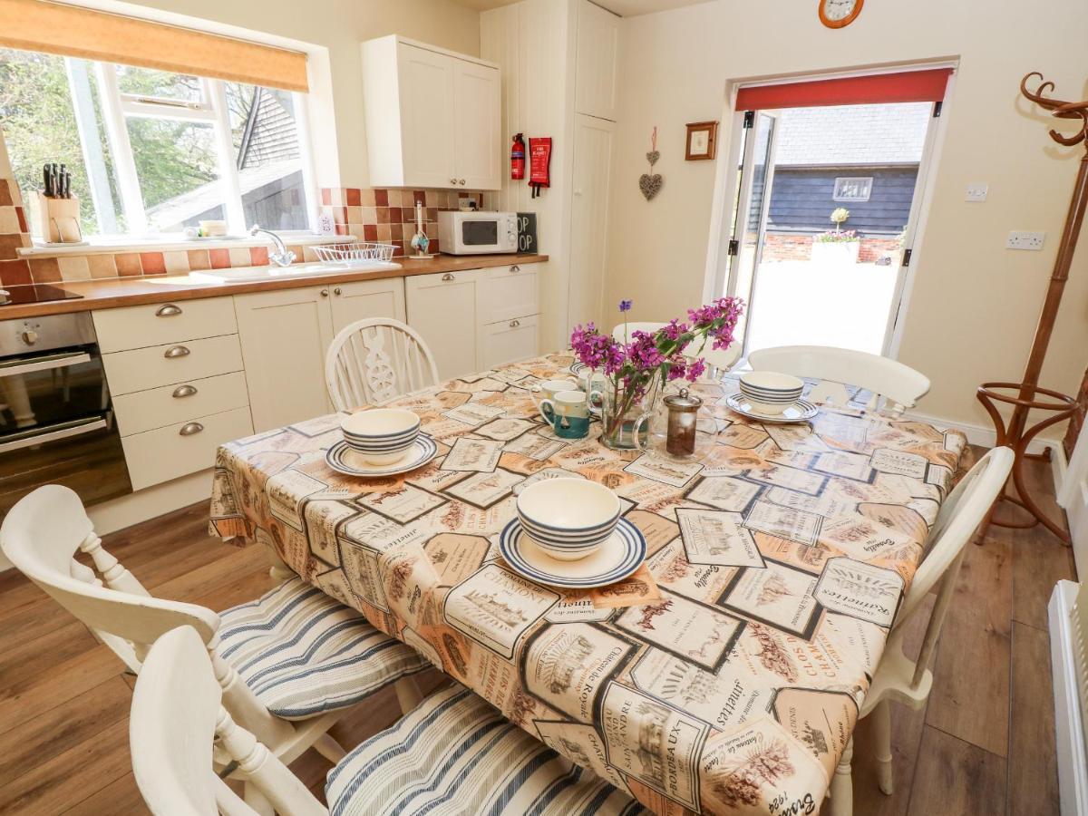 The Coach House Villa Ryde Kültér fotó